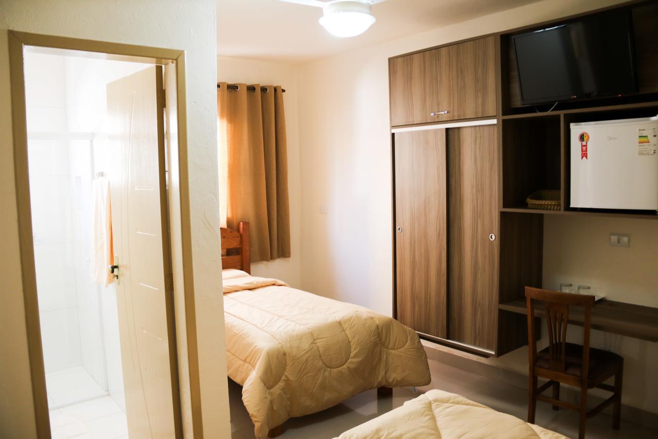 Hotel Vale Das Artes เอ็มบู ภายนอก รูปภาพ